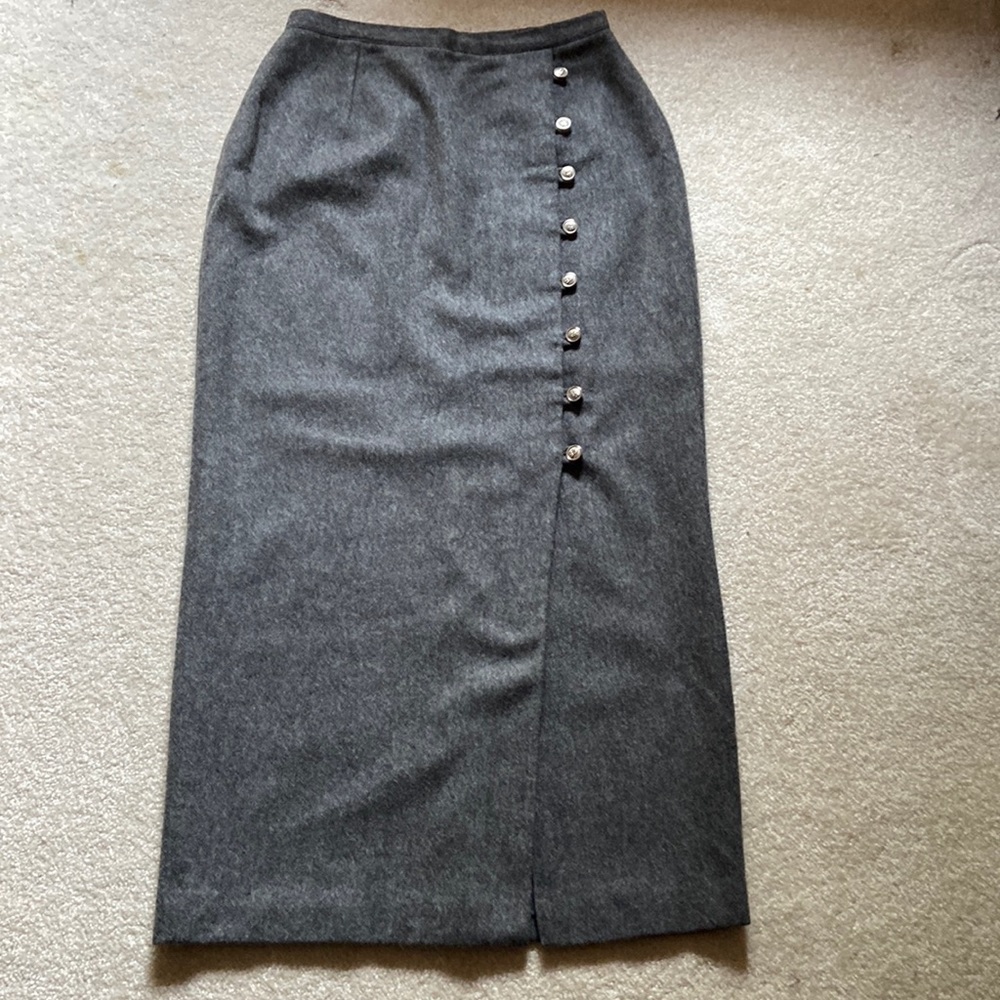 Elegant Gray Maxi Skirt with Button Detail